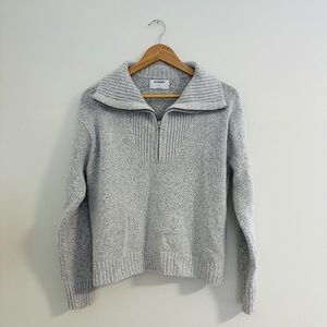 Old Navy | Quarter Zip Sweater  Colour Light Heather Grey   Women’s Size Large